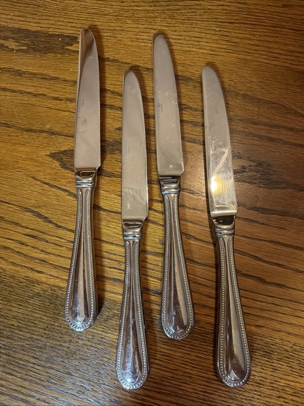 4 Butter Knives CONTINENTAL BEAD Wallace 18/10 Stainless Replacement Silverware